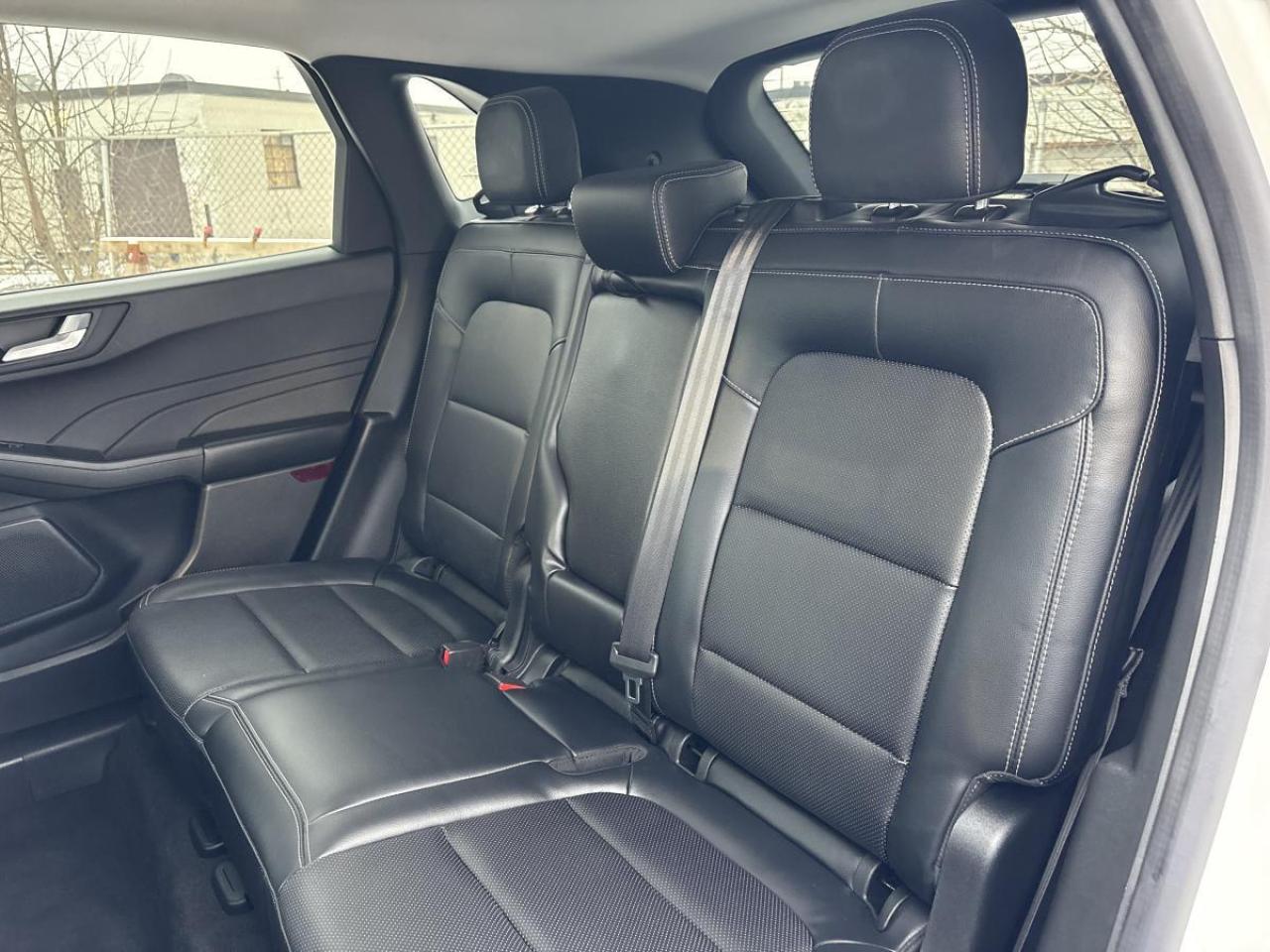 2021 Ford Escape SEL AWD CarPlay Navigation Leather Photo