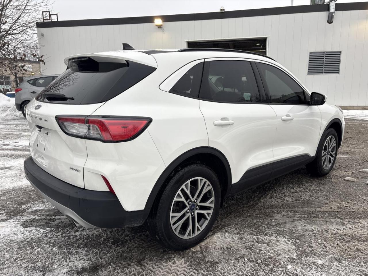 2021 Ford Escape SEL AWD CarPlay Navigation Leather Photo