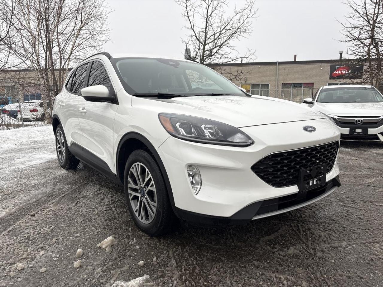 2021 Ford Escape SEL AWD CarPlay Navigation Leather Photo