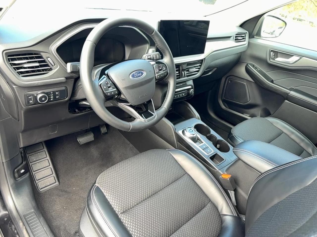 2024 Ford Escape PHEV Leather   CarPlay   Navi Photo