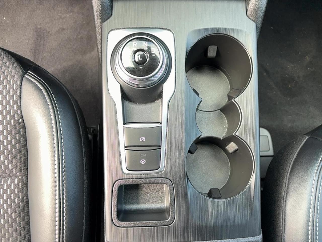 2024 Ford Escape PHEV Leather   CarPlay   Navi Photo