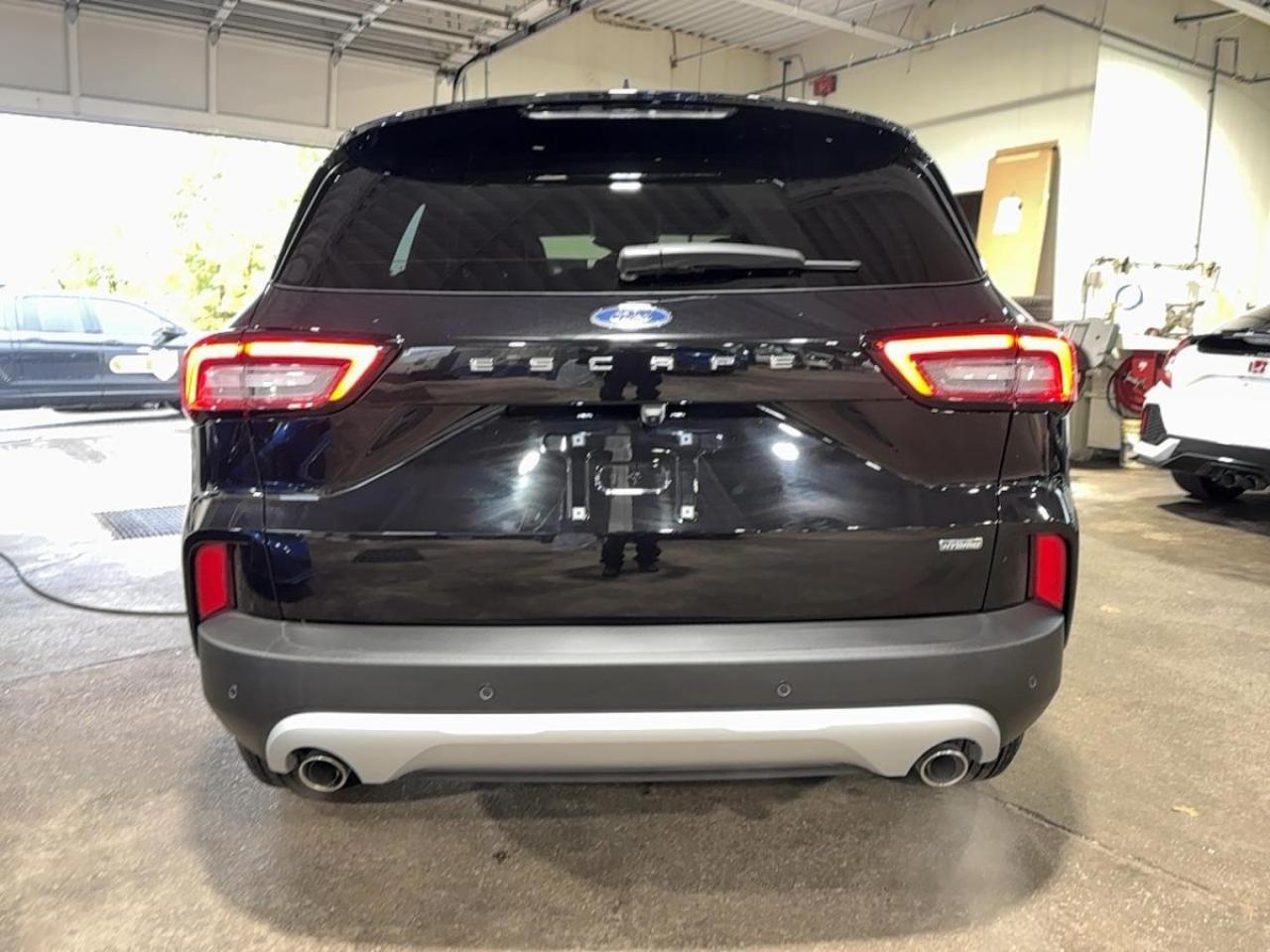 2024 Ford Escape PHEV Leather   CarPlay   Navi Photo2