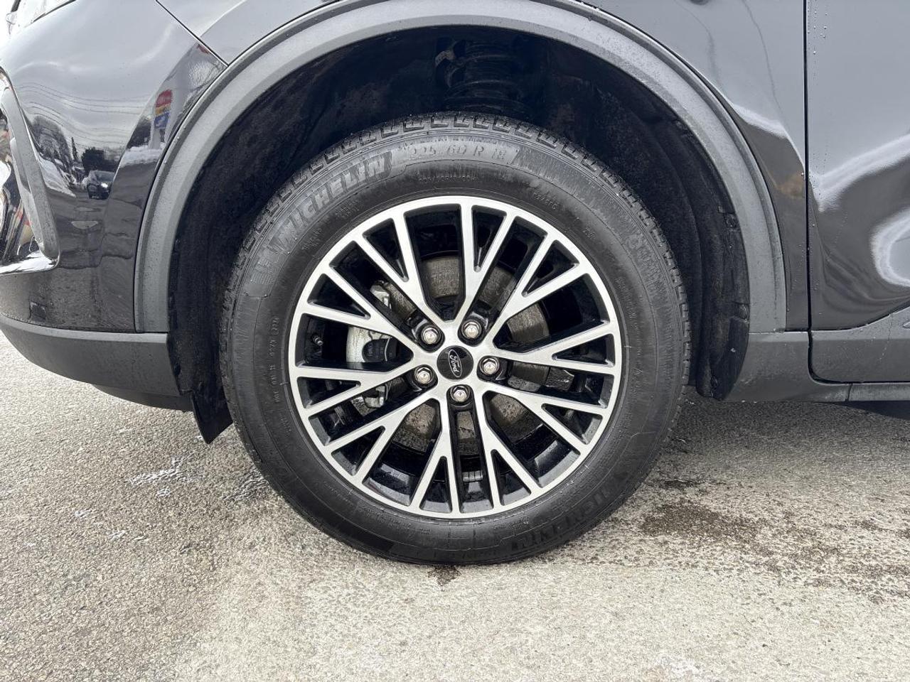 2024 Ford Escape PHEV Leather   CarPlay   Navi Photo