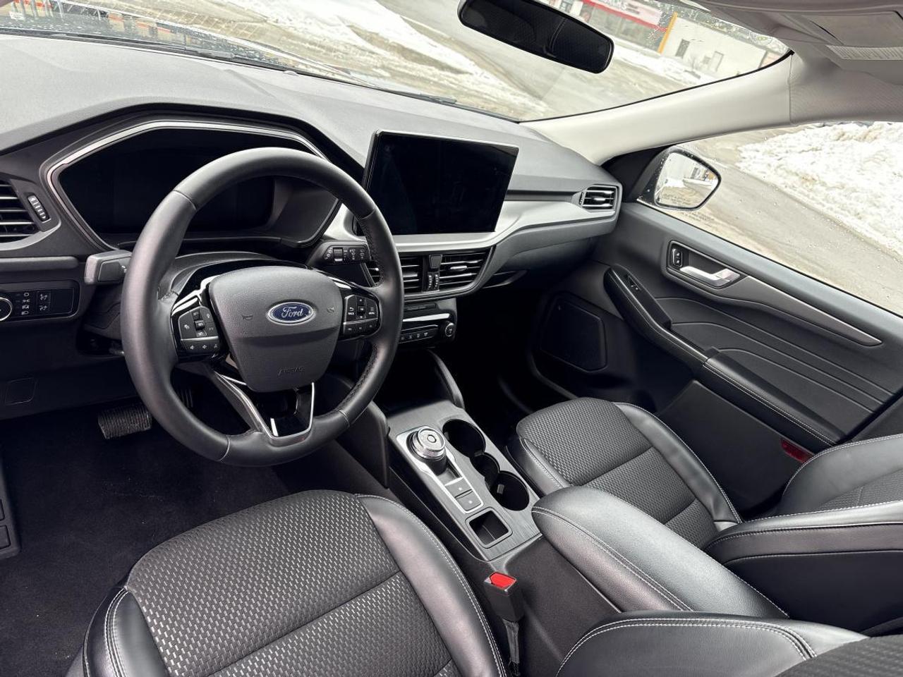 2024 Ford Escape PHEV Leather   CarPlay   Navi Photo