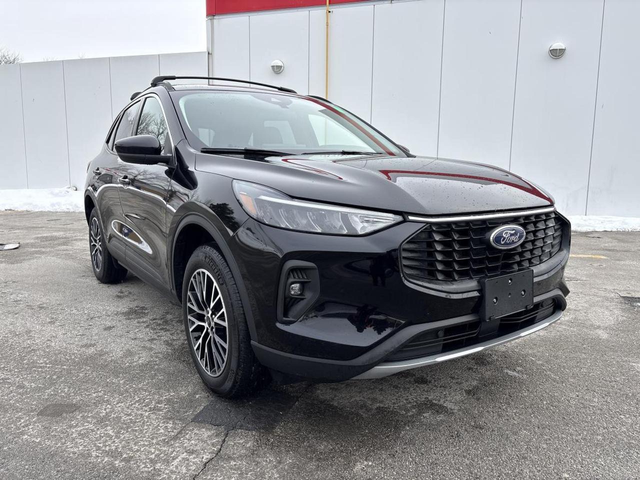 2024 Ford Escape PHEV Leather   CarPlay   Navi Photo