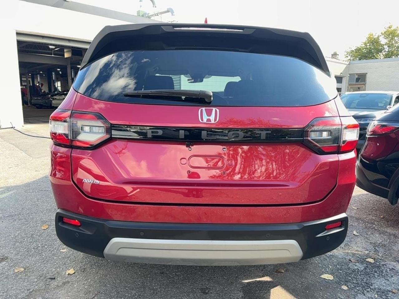 2023 Honda Pilot EX-L Photo2