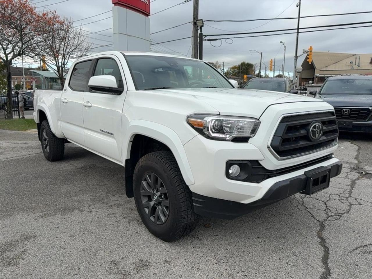 2023 Toyota Tacoma Base SR5 V6 Double Cab LB 4WD Photo
