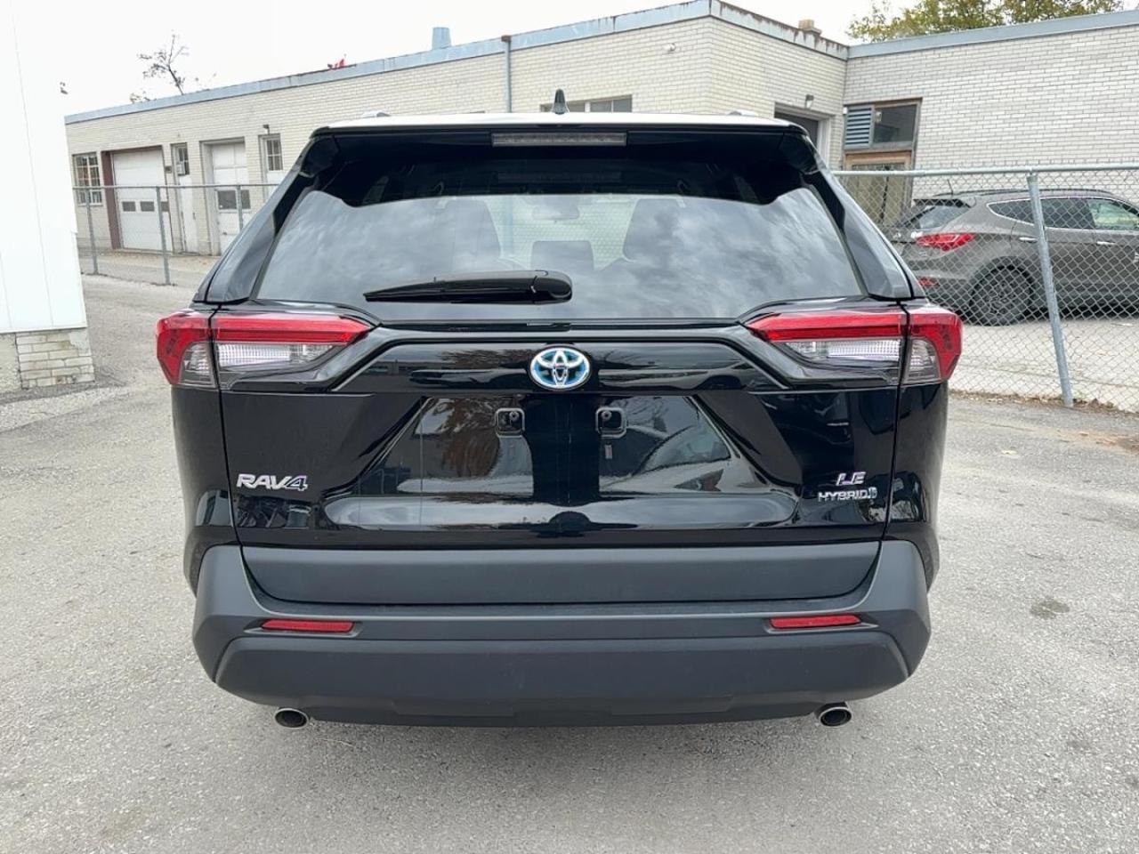 2024 Toyota RAV4 Hybrid LE AWD Photo