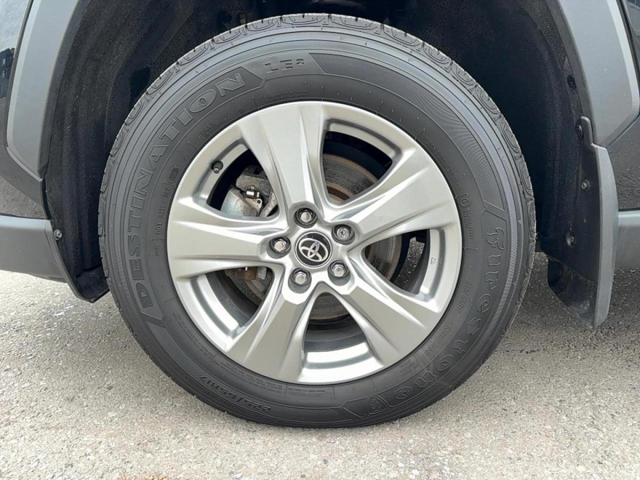 2024 Toyota RAV4 Hybrid LE AWD Photo