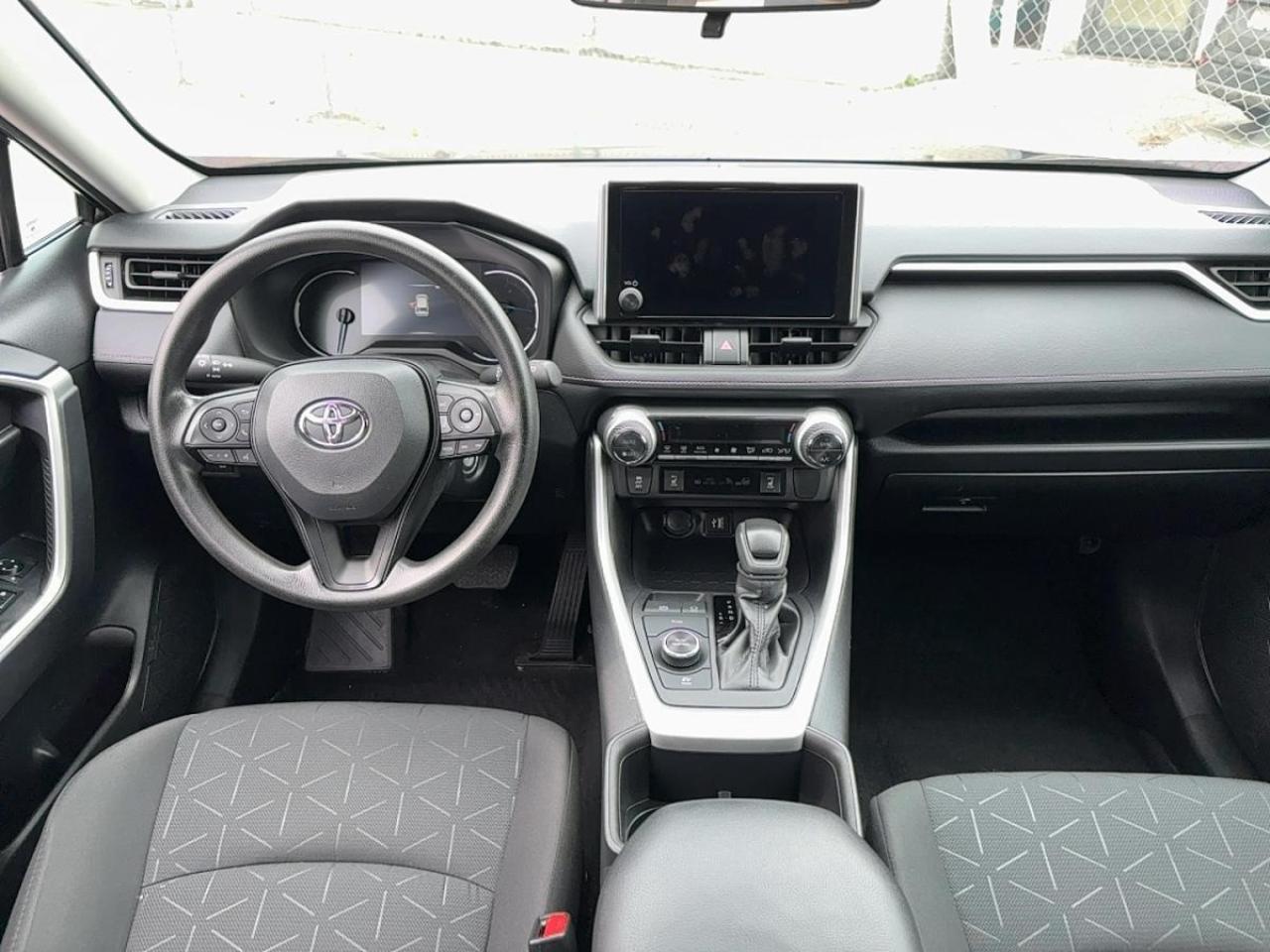 2024 Toyota RAV4 Hybrid LE AWD Photo