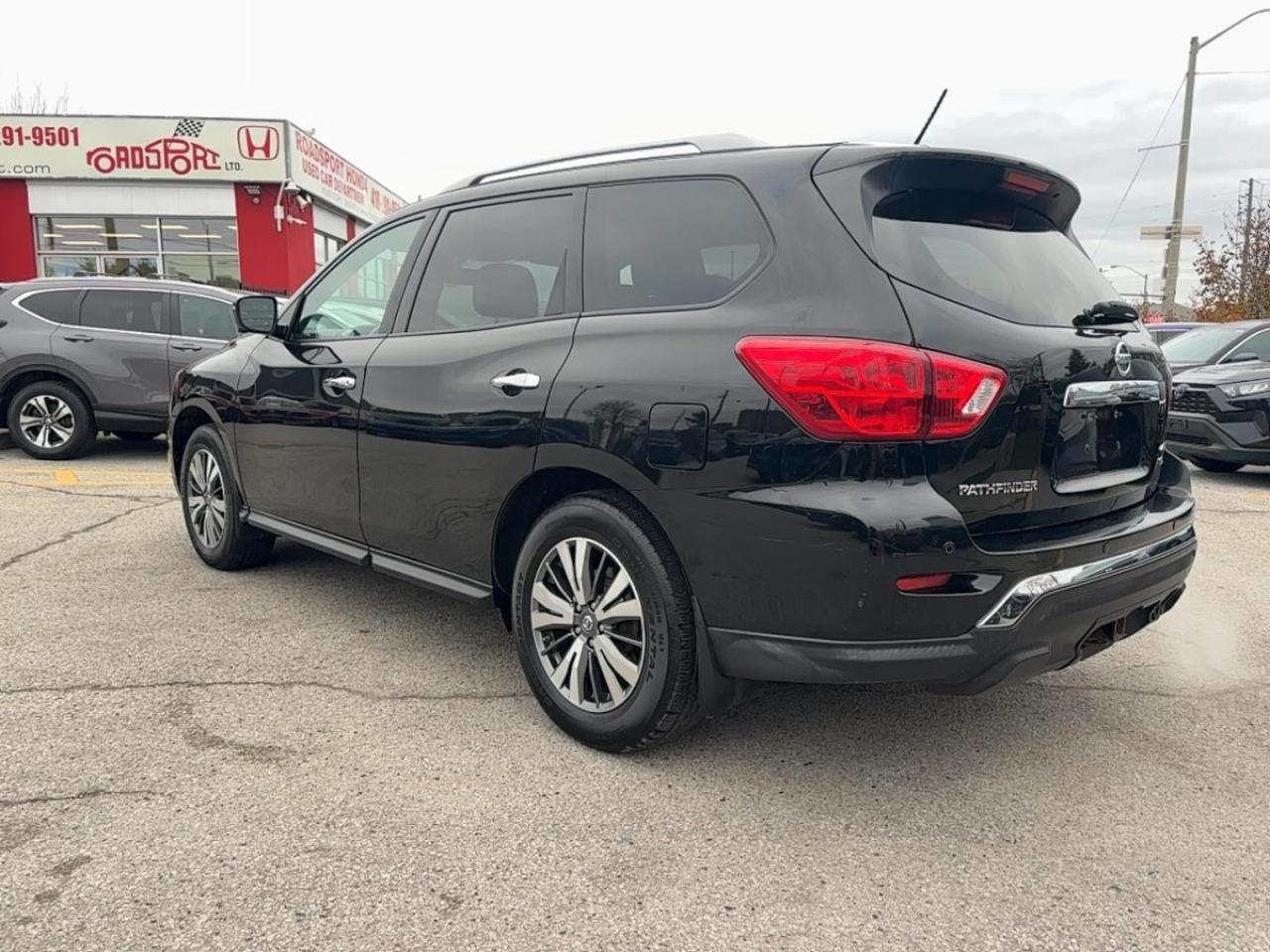 2018 Nissan Pathfinder SL PREMIUM 4WD Photo