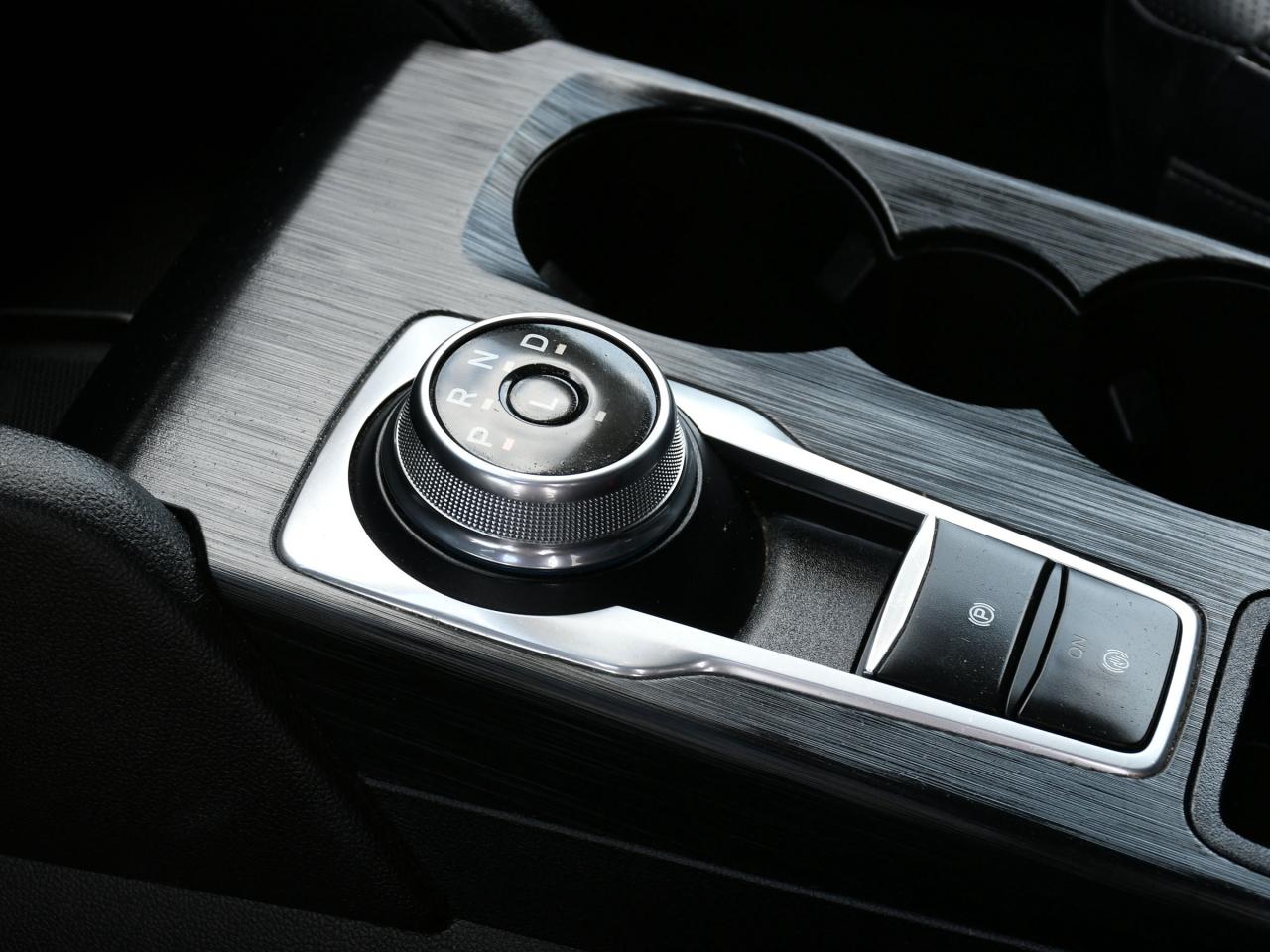 2023 Ford Escape Platinum CleanCarfax Leather Navigation PowerSeats Photo