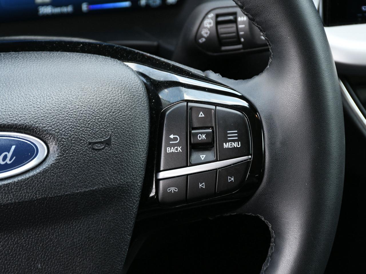 2023 Ford Escape Platinum CleanCarfax Leather Navigation PowerSeats Photo