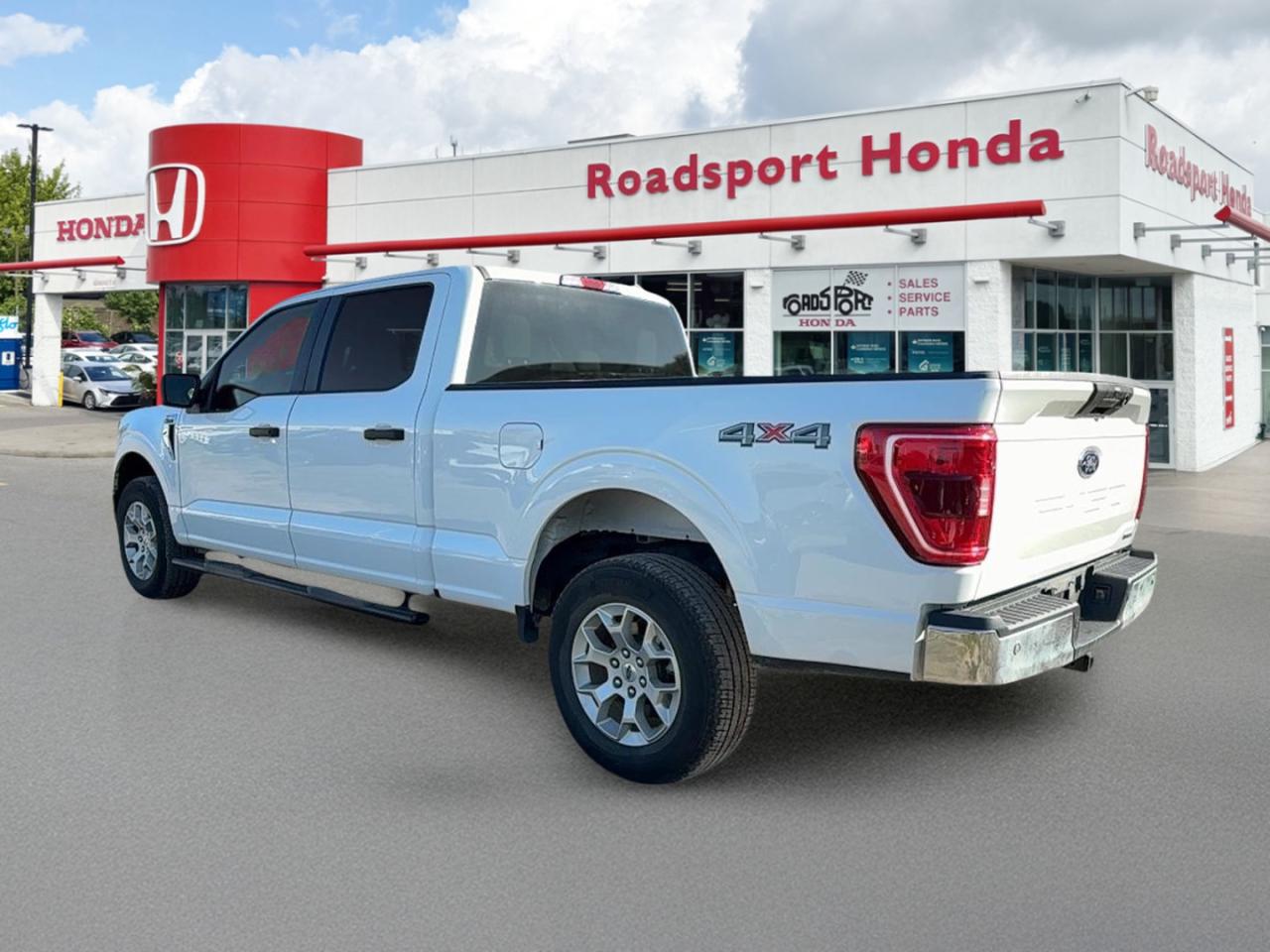 2023 Ford F-150 XLT Photo3