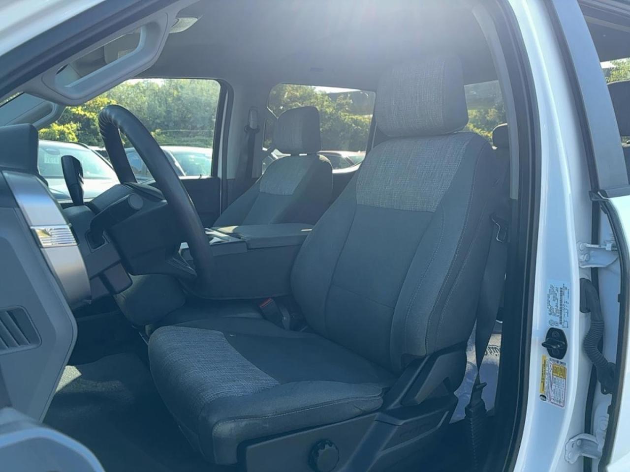 2023 Ford F-150 XLT Photo