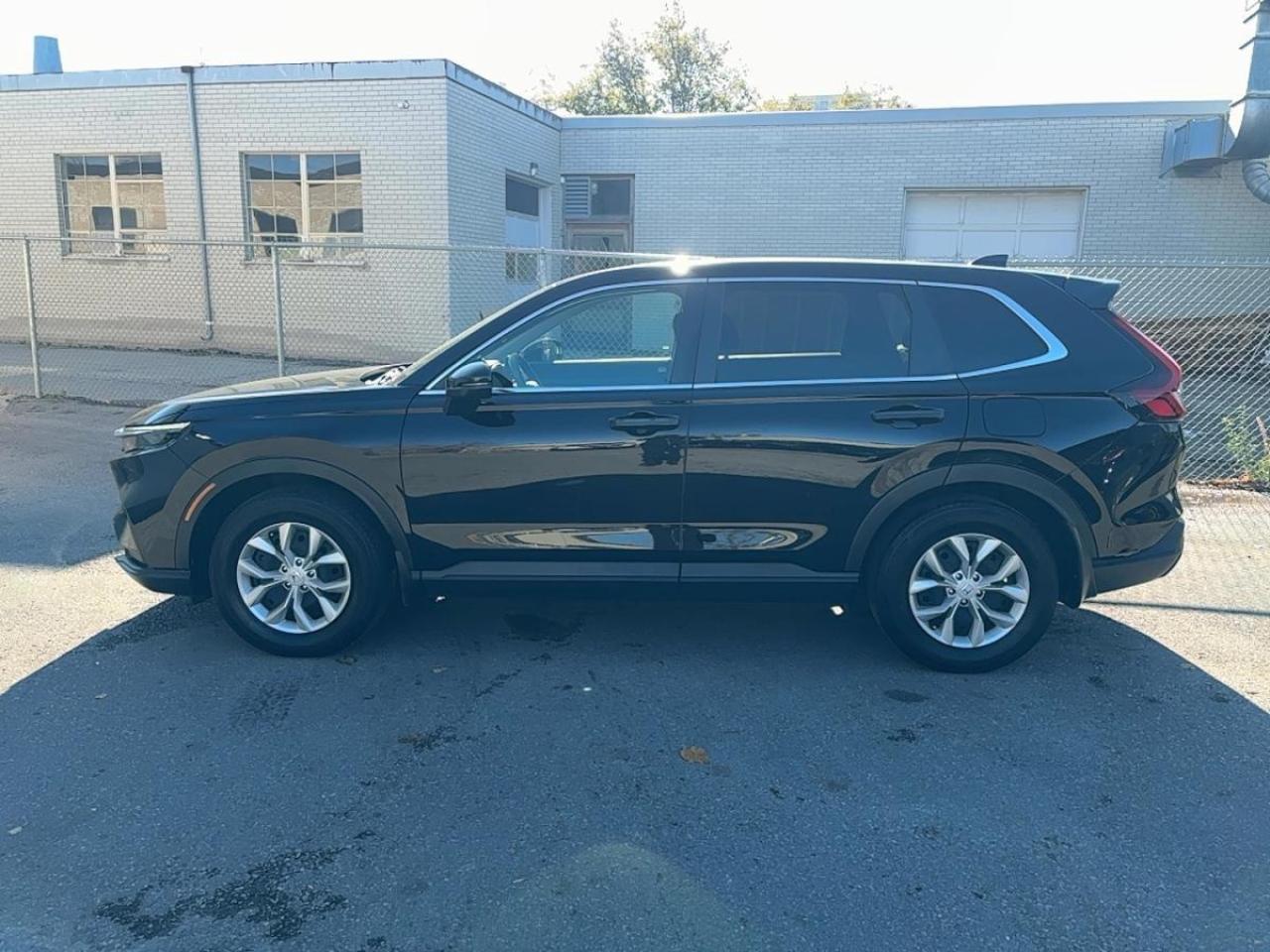 2023 Honda CR-V LX AWD Photo