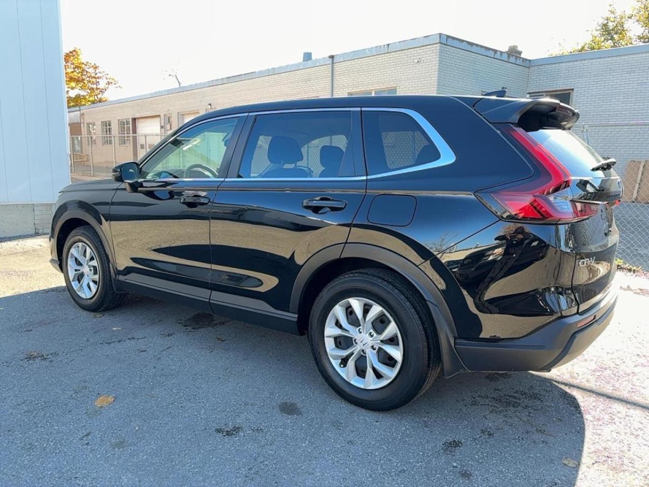 2023 Honda CR-V LX AWD Photo3