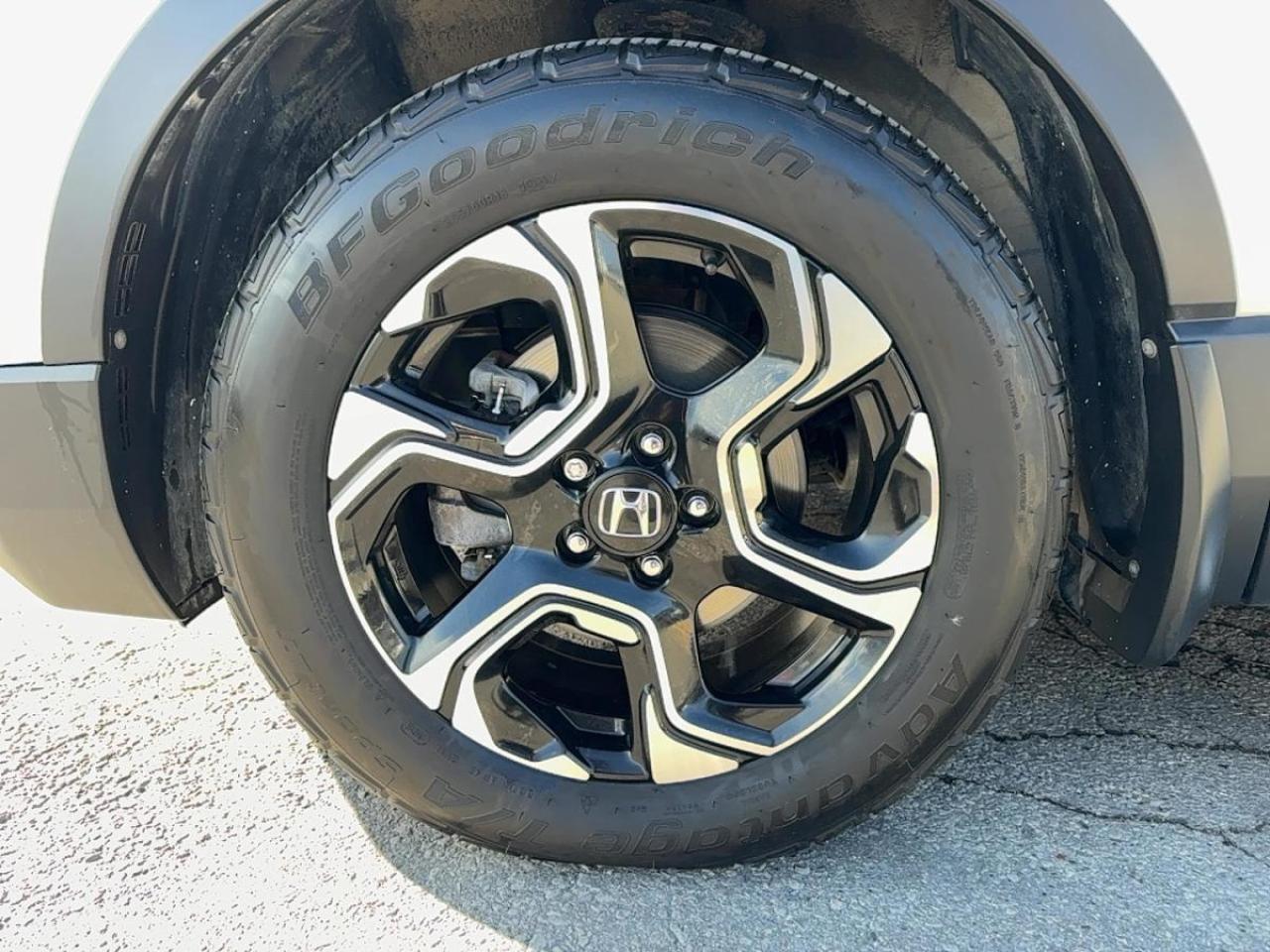 2018 Honda CR-V Touring AWD Leather MoonRoof Navi Photo