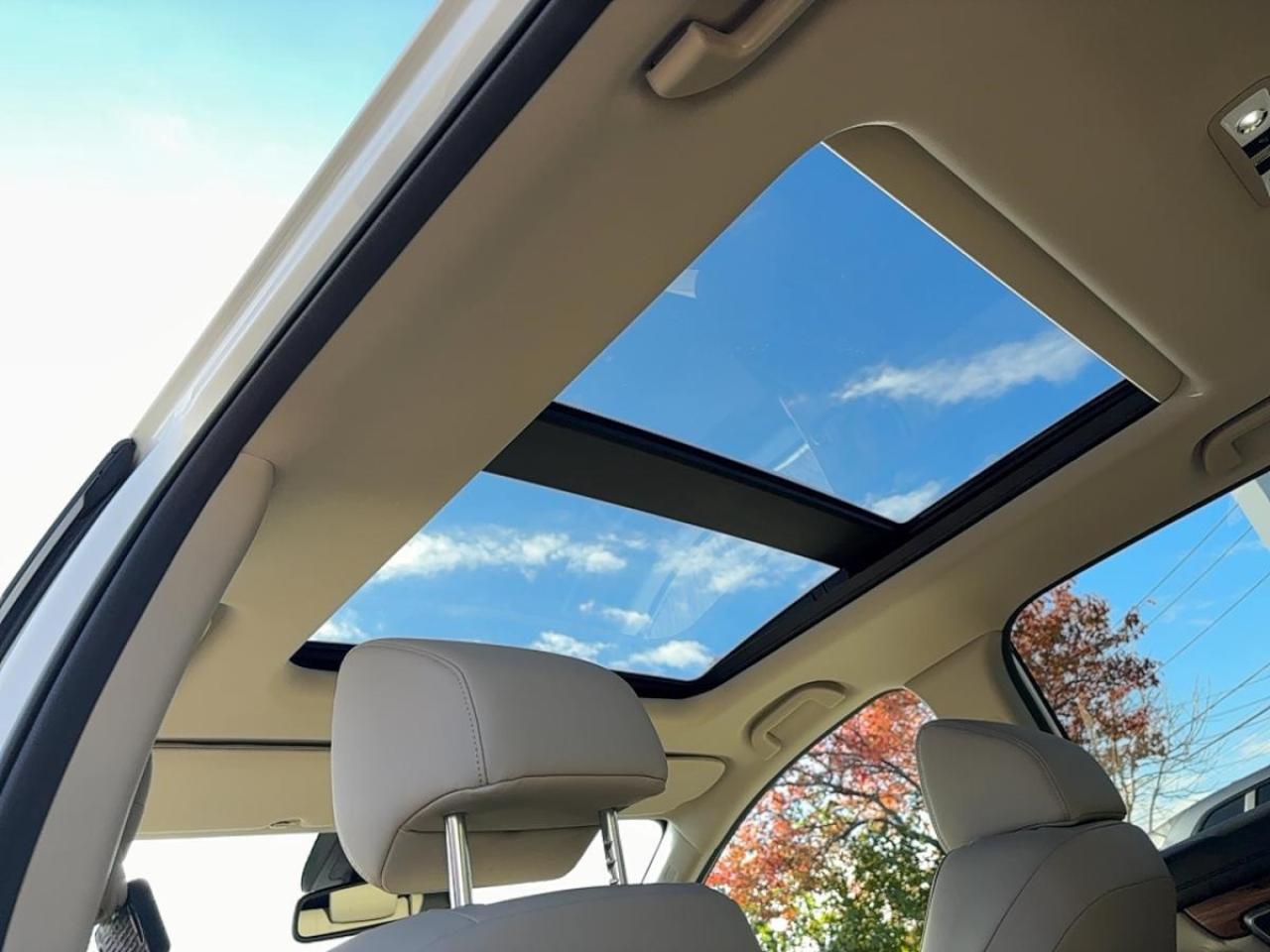2018 Honda CR-V Touring AWD Leather MoonRoof Navi Photo