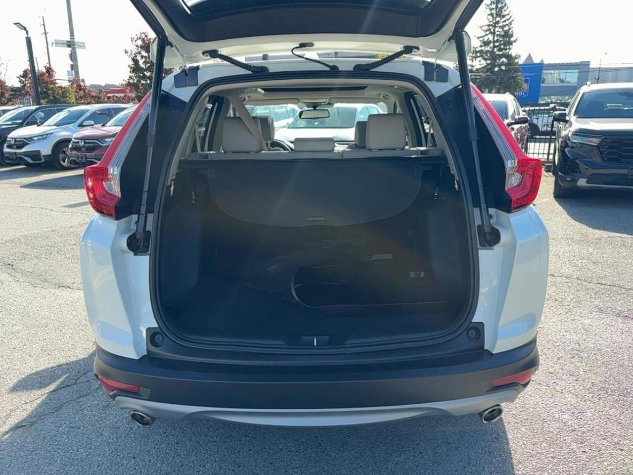 2018 Honda CR-V Touring AWD Leather MoonRoof Navi Photo