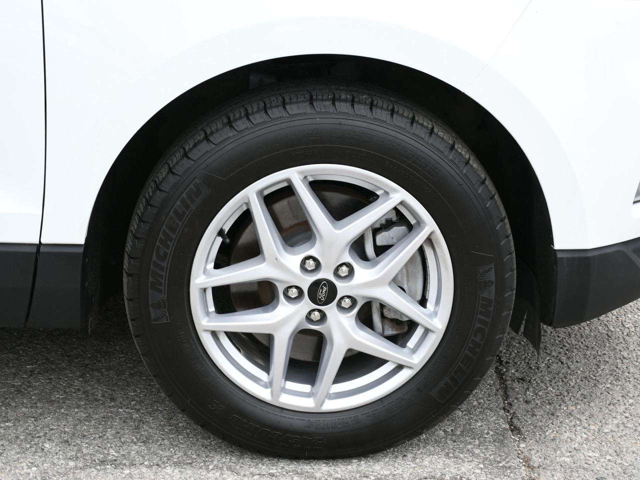 2024 Ford Edge SEL AWD Photo4