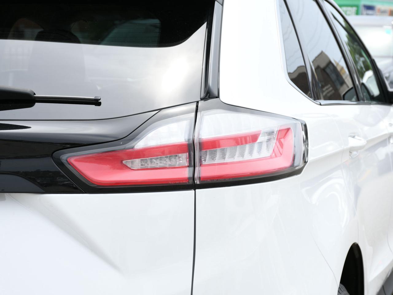 2024 Ford Edge SEL AWD Photo