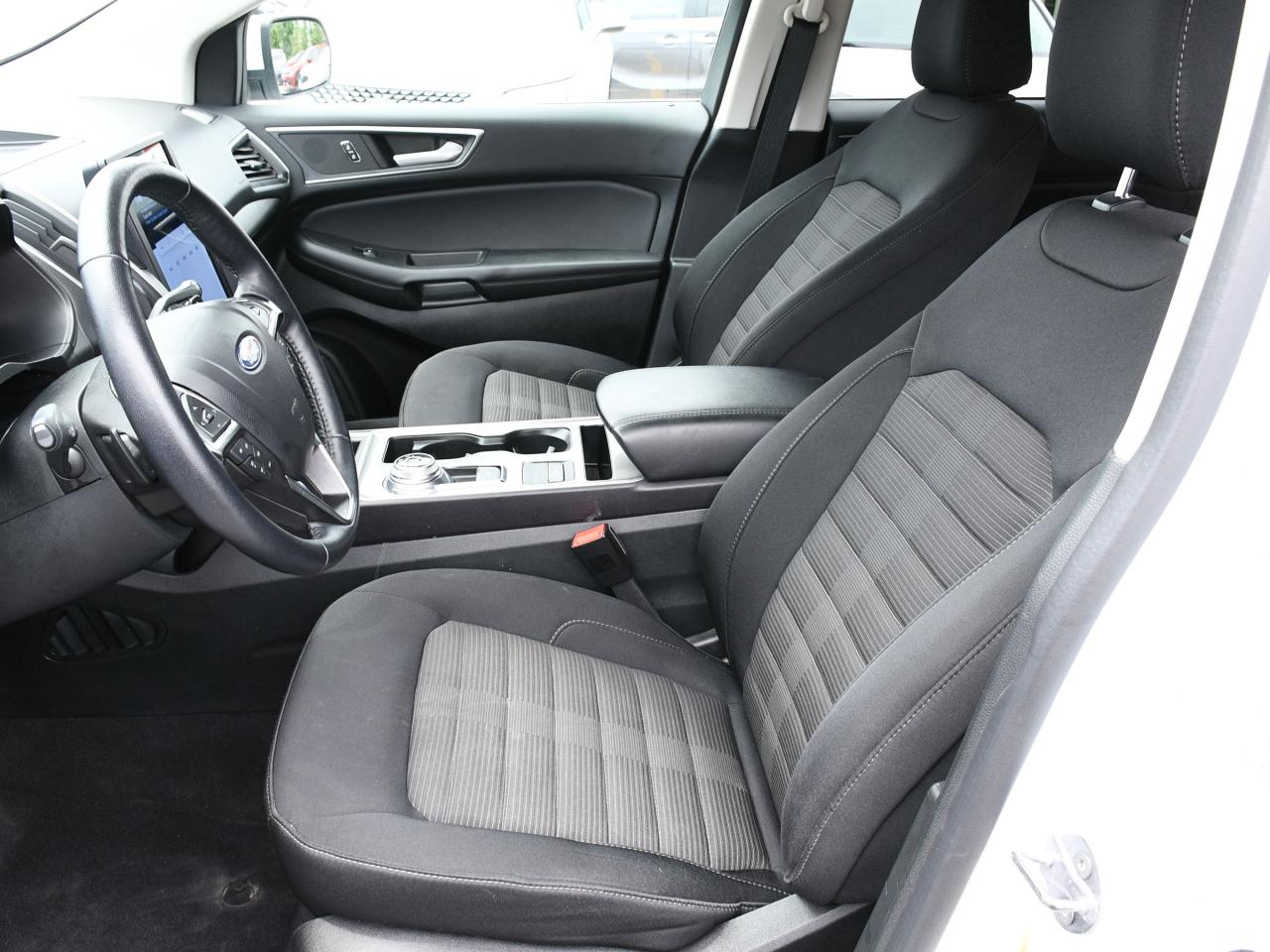 2024 Ford Edge SEL AWD Photo