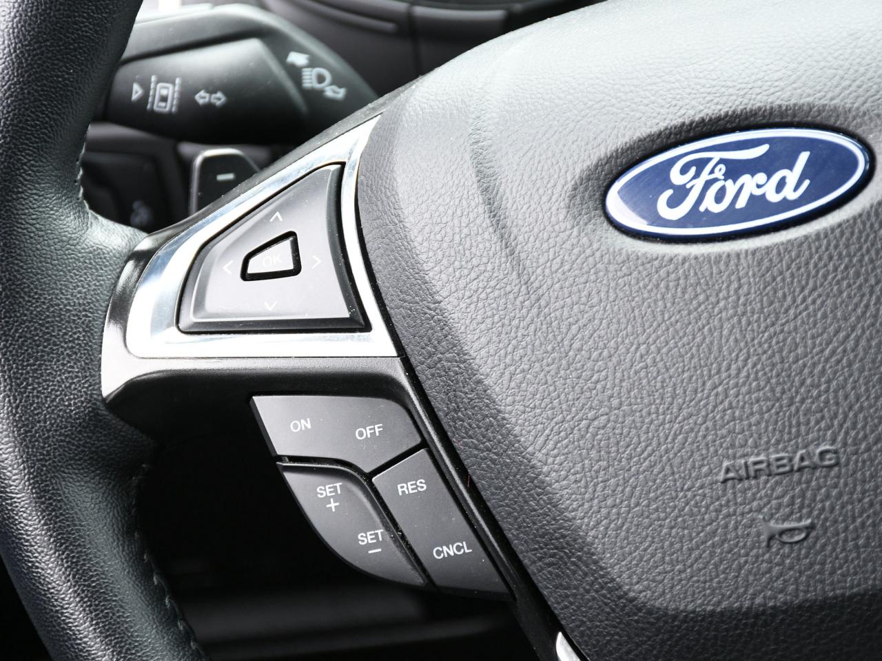 2024 Ford Edge SEL AWD Photo