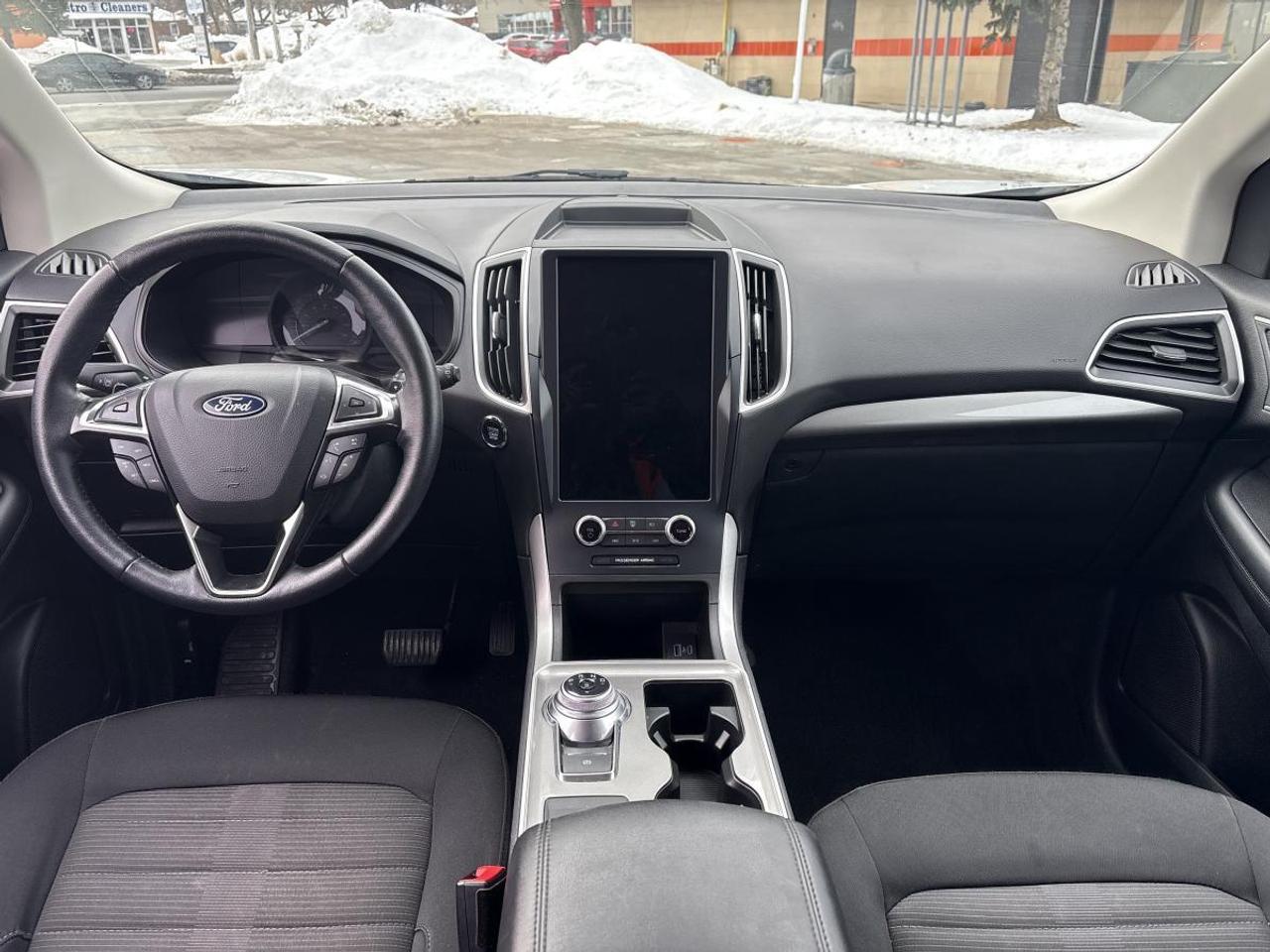 2024 Ford Edge SEL AWD Photo