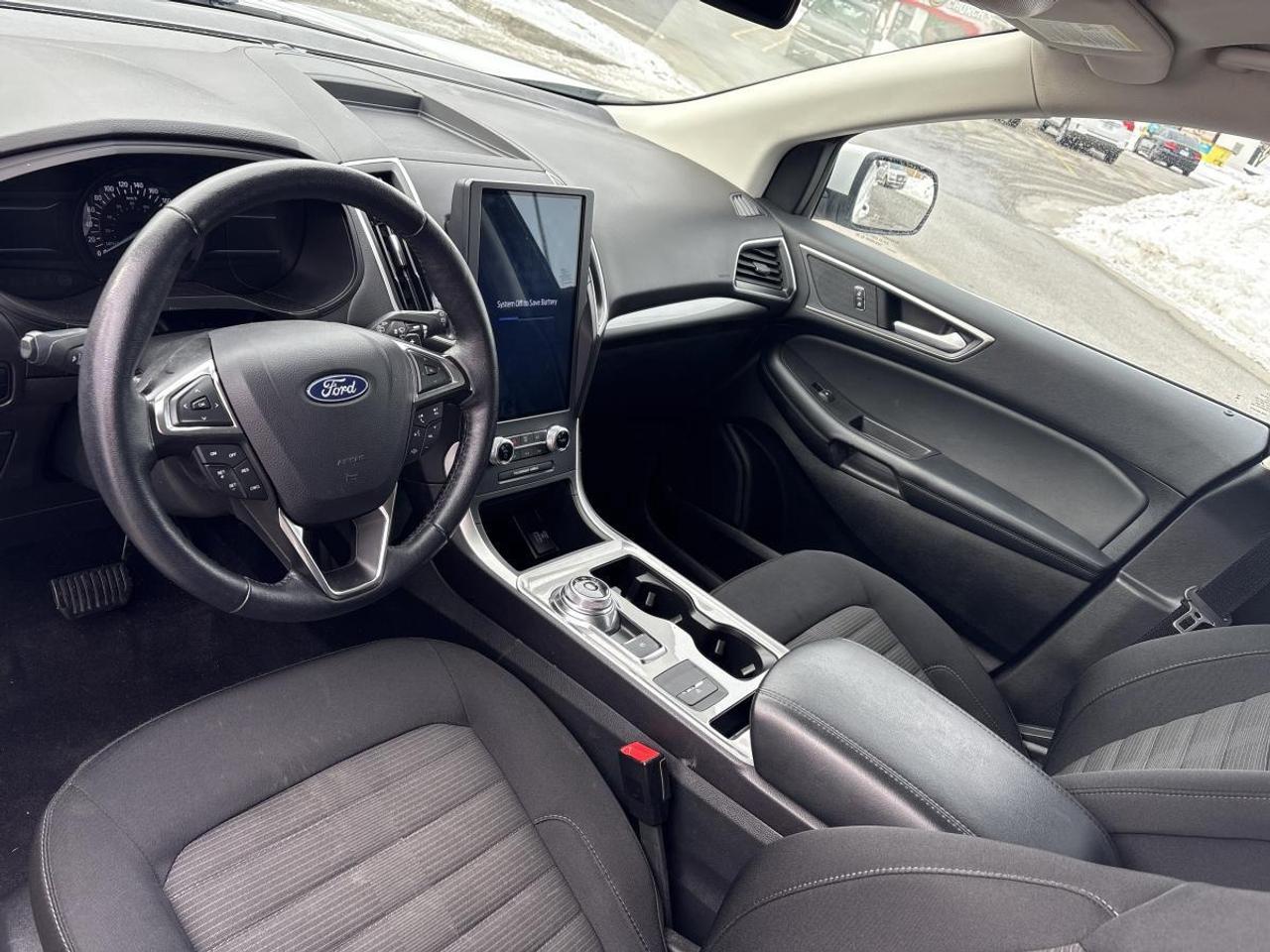 2024 Ford Edge SEL AWD Photo