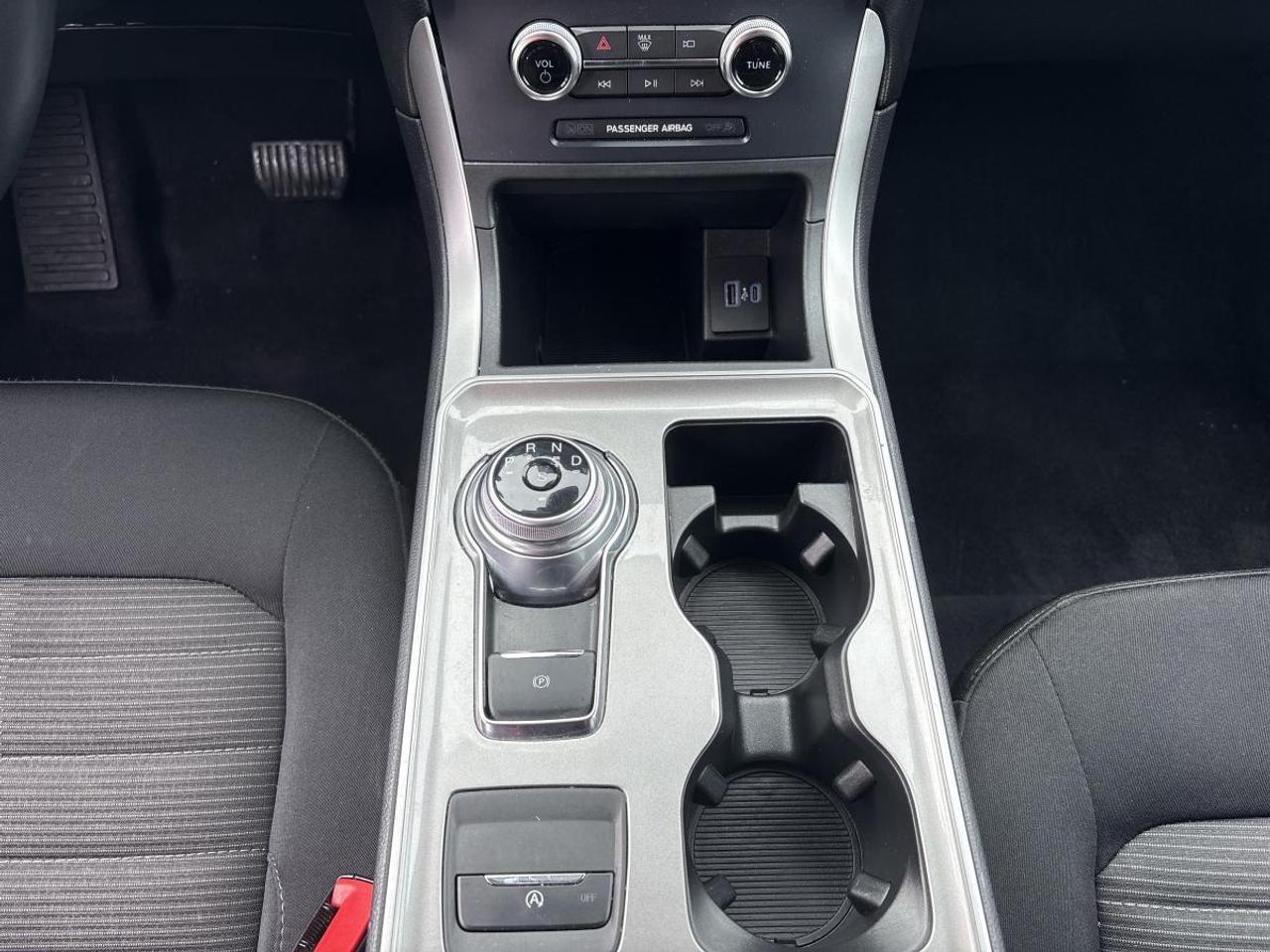 2024 Ford Edge SEL AWD Photo