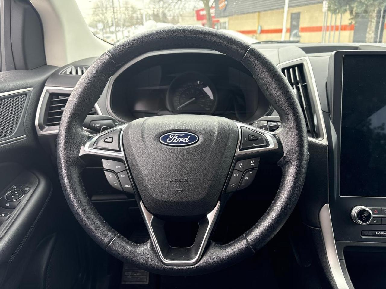 2024 Ford Edge SEL AWD Photo