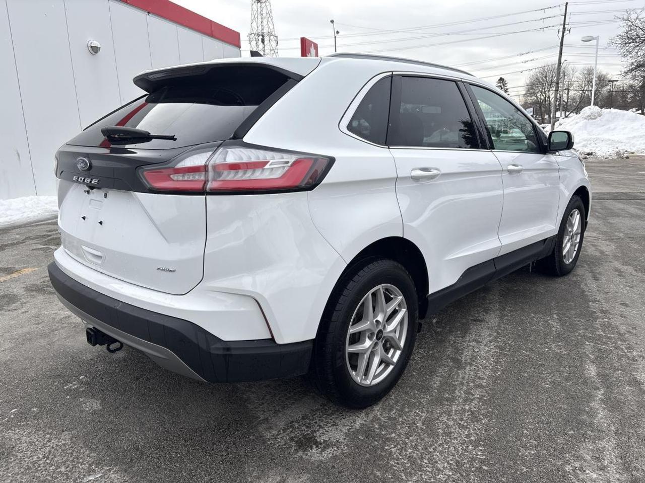 2024 Ford Edge SEL AWD Photo