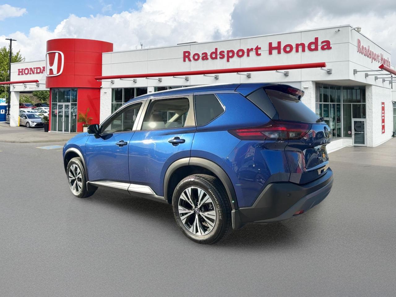 2023 Nissan Rogue SV Moonroof 360Cam CarPlay CleanCarfax Photo3