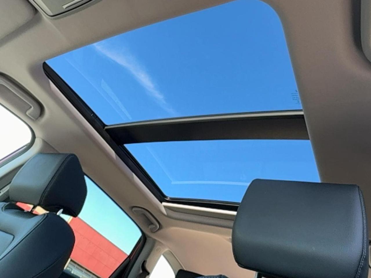 2022 Honda CR-V Touring Honda Certified 7YR/160K Warranty Photo