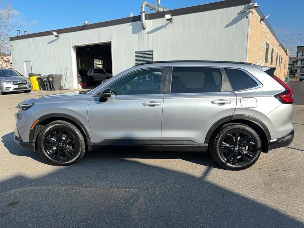 2025 Honda CR-V Hybrid Touring Honda Certified 7YR/160K Warranty Photo4