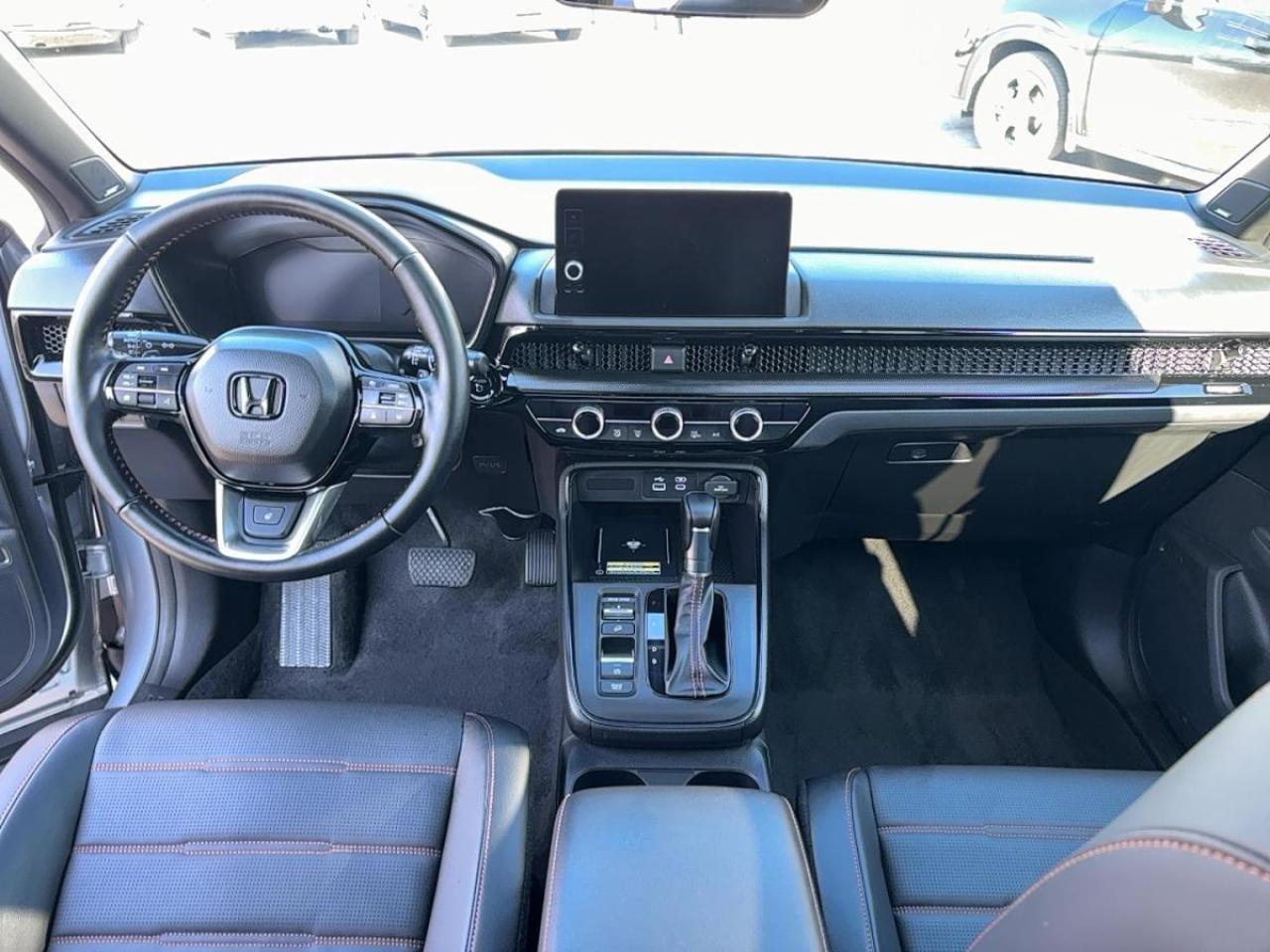 2025 Honda CR-V Hybrid Touring Honda Certified 7YR/160K Warranty Photo