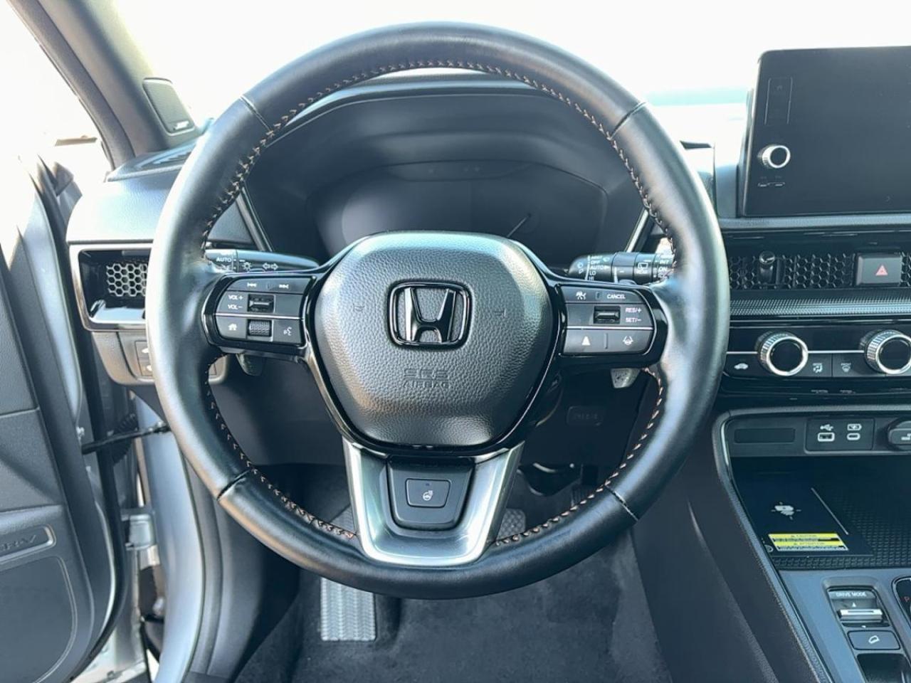 2025 Honda CR-V Hybrid Touring Honda Certified 7YR/160K Warranty Photo