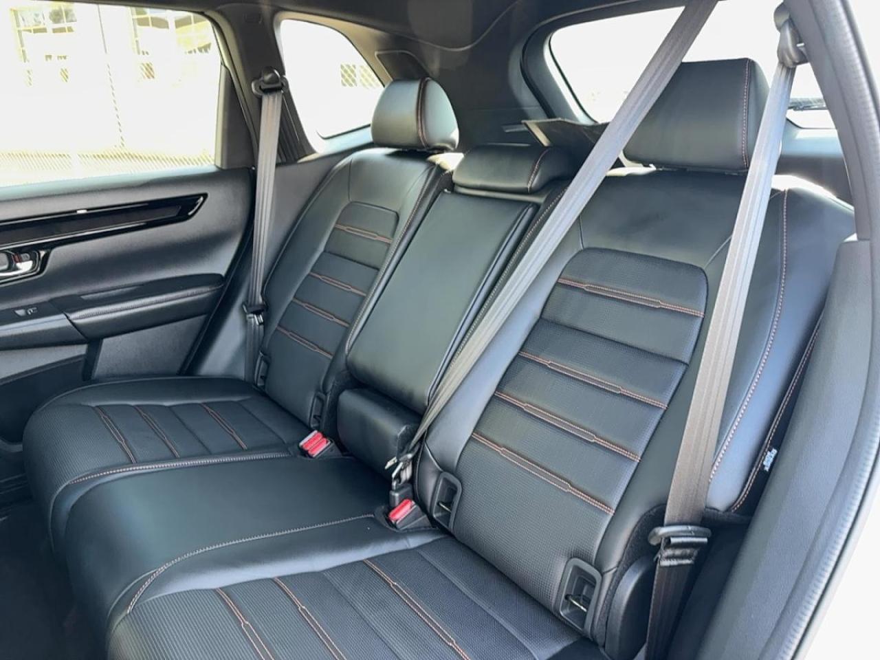 2025 Honda CR-V Hybrid Touring Honda Certified 7YR/160K Warranty Photo