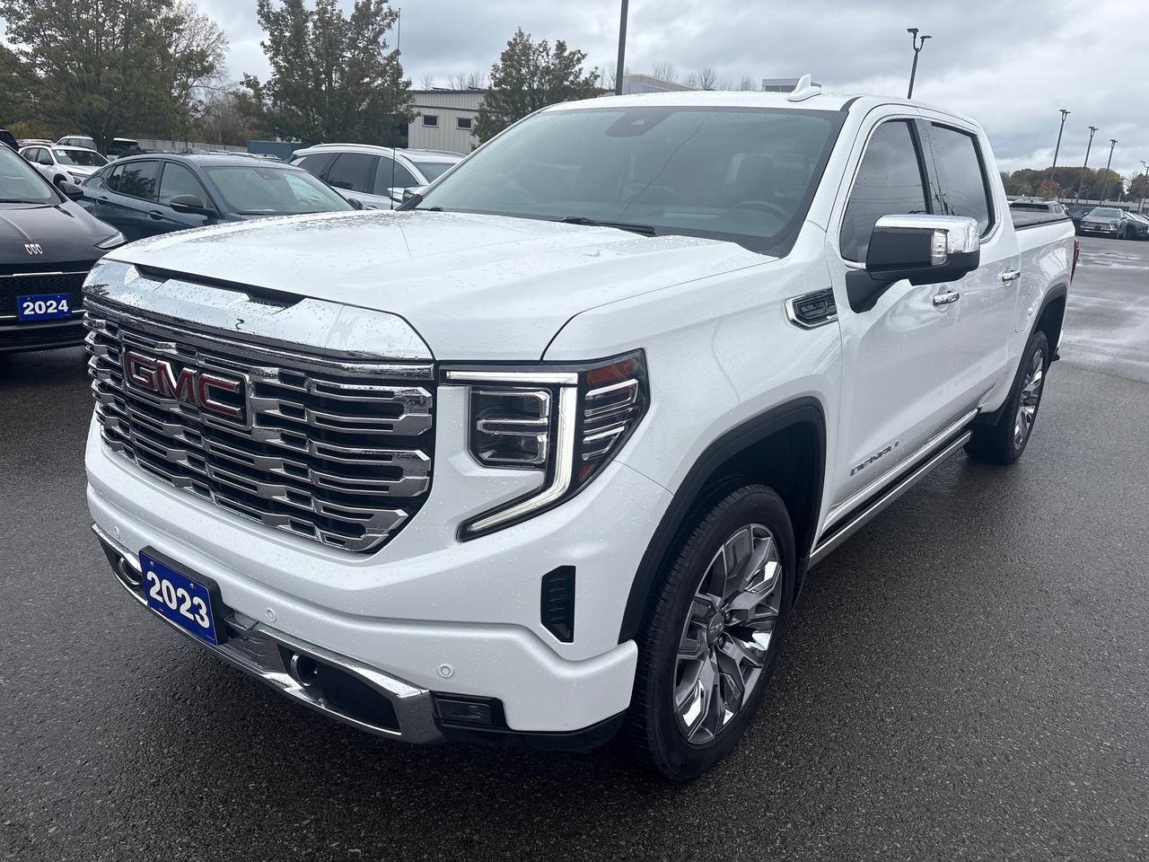 2023 GMC Sierra 1500 Denali Crew + Power Boards + Tech Pkg *CLEARANCE* Photo2