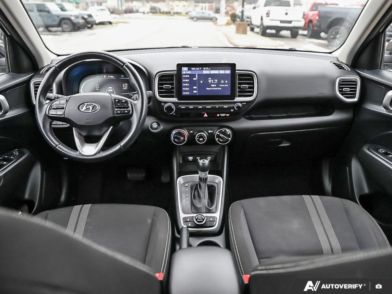 2023 Hyundai Venue Heated Seats    Carplay   Fuel Economy Photo