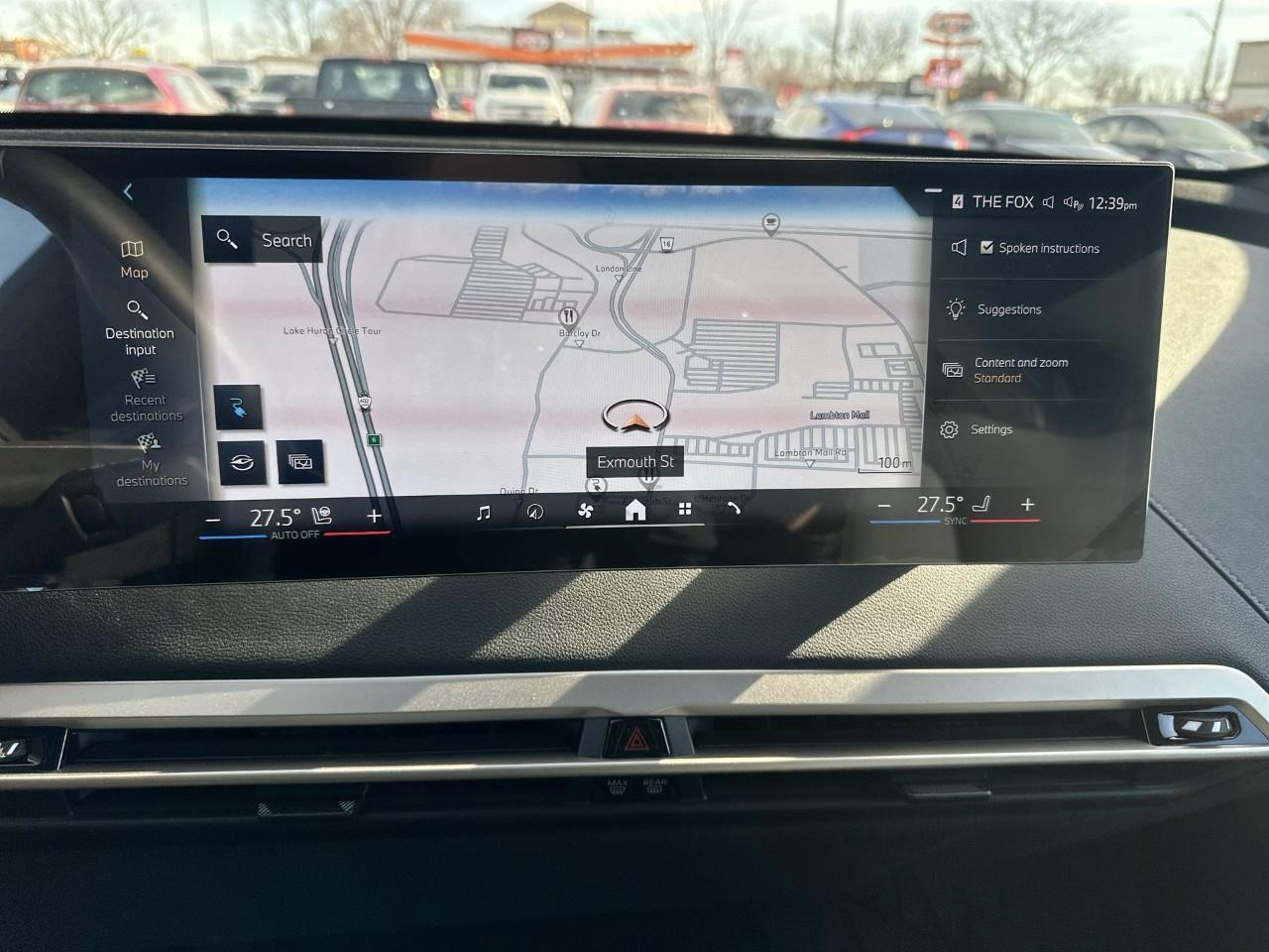 2025 BMW iX xDrive40 Photo