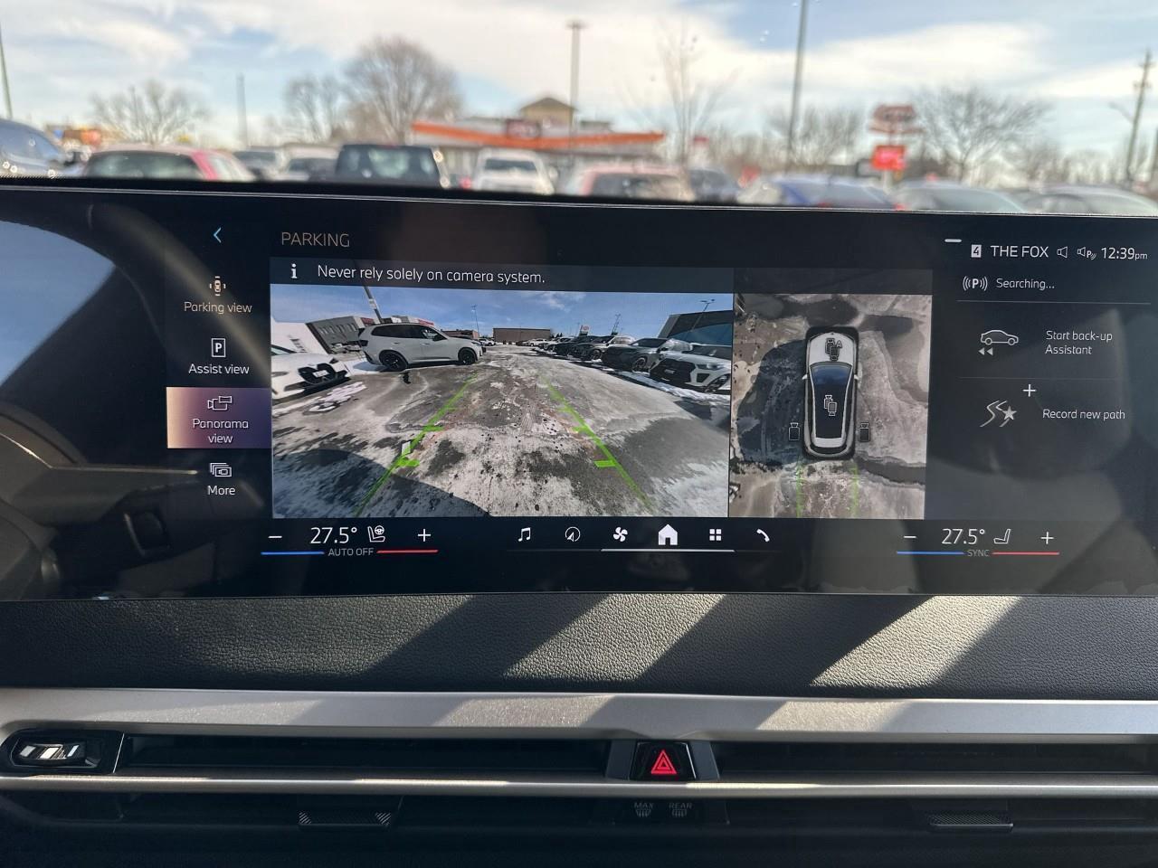 2025 BMW iX xDrive40 Photo