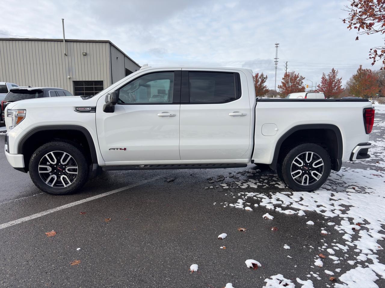 2022 GMC Sierra 1500 Limited AT4 LTD Crew + Premium Pkg + 20'S + Sunroof + 1 Ow Photo