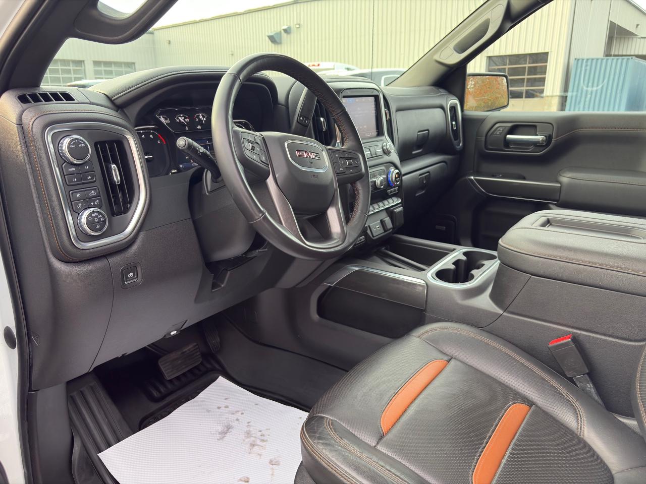 2022 GMC Sierra 1500 Limited AT4 LTD Crew + Premium Pkg + 20'S + Sunroof + 1 Ow Photo