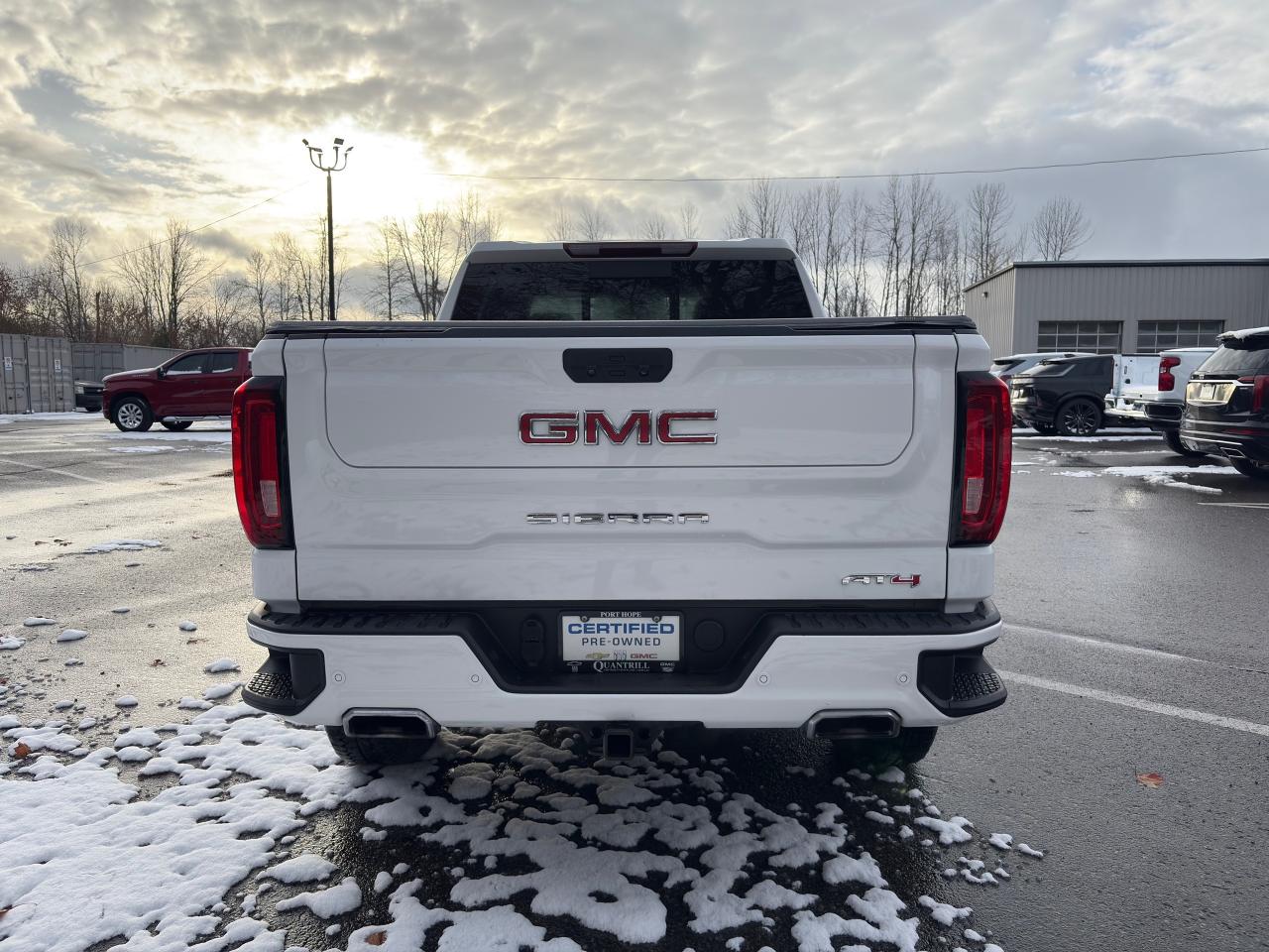 2022 GMC Sierra 1500 Limited AT4 LTD Crew + Premium Pkg + 20'S + Sunroof + 1 Ow Photo