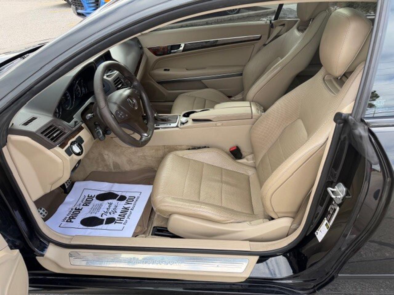 2010 Mercedes-Benz E-Class E350 RWD Panoramic Leather Harmon Kardon Photo