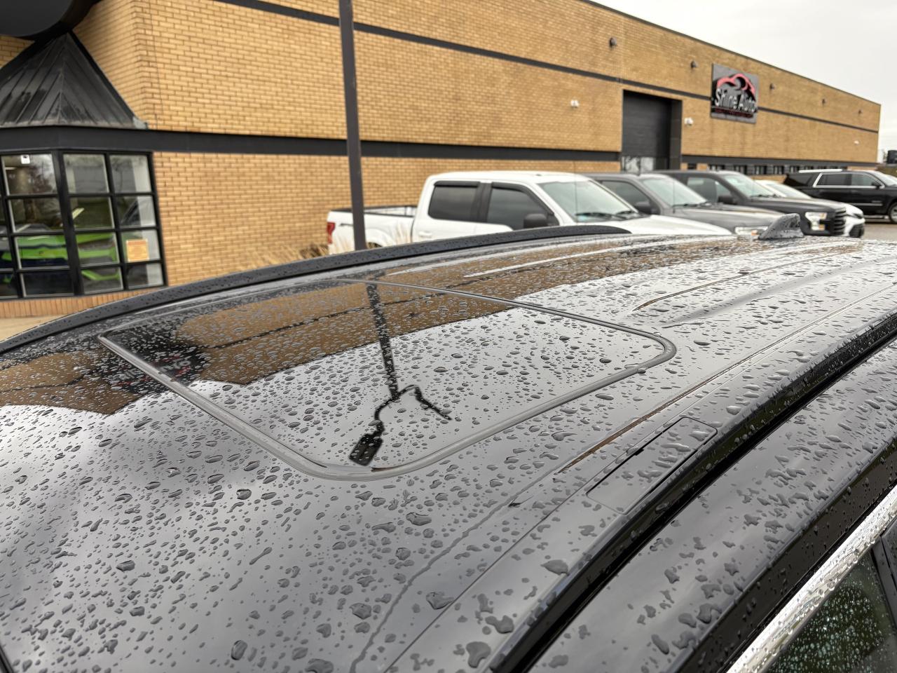 2023 Toyota RAV4 Prime SE AWD SUNROOF 1 OWNER CLEAN CARFAX Photo