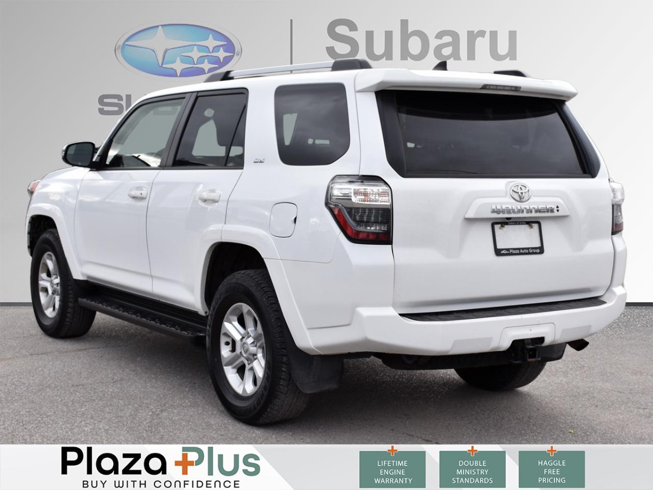 2024 Toyota 4Runner BASE   SR5 PREMIUM   SUNROOF   SOFTEX LEATHERETTE Photo