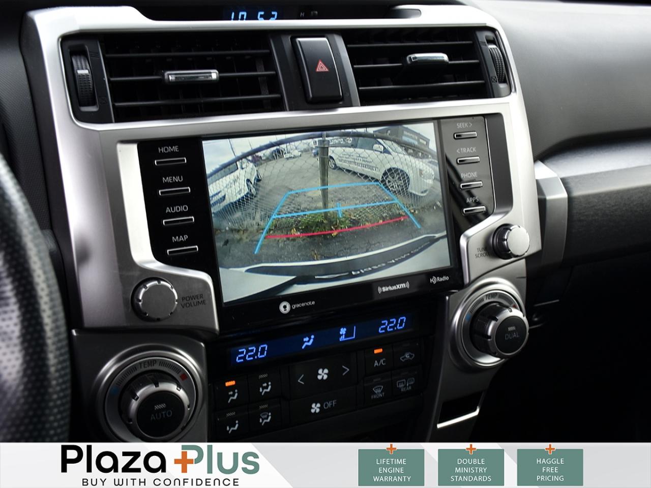 2024 Toyota 4Runner BASE   SR5 PREMIUM   SUNROOF   SOFTEX LEATHERETTE Photo